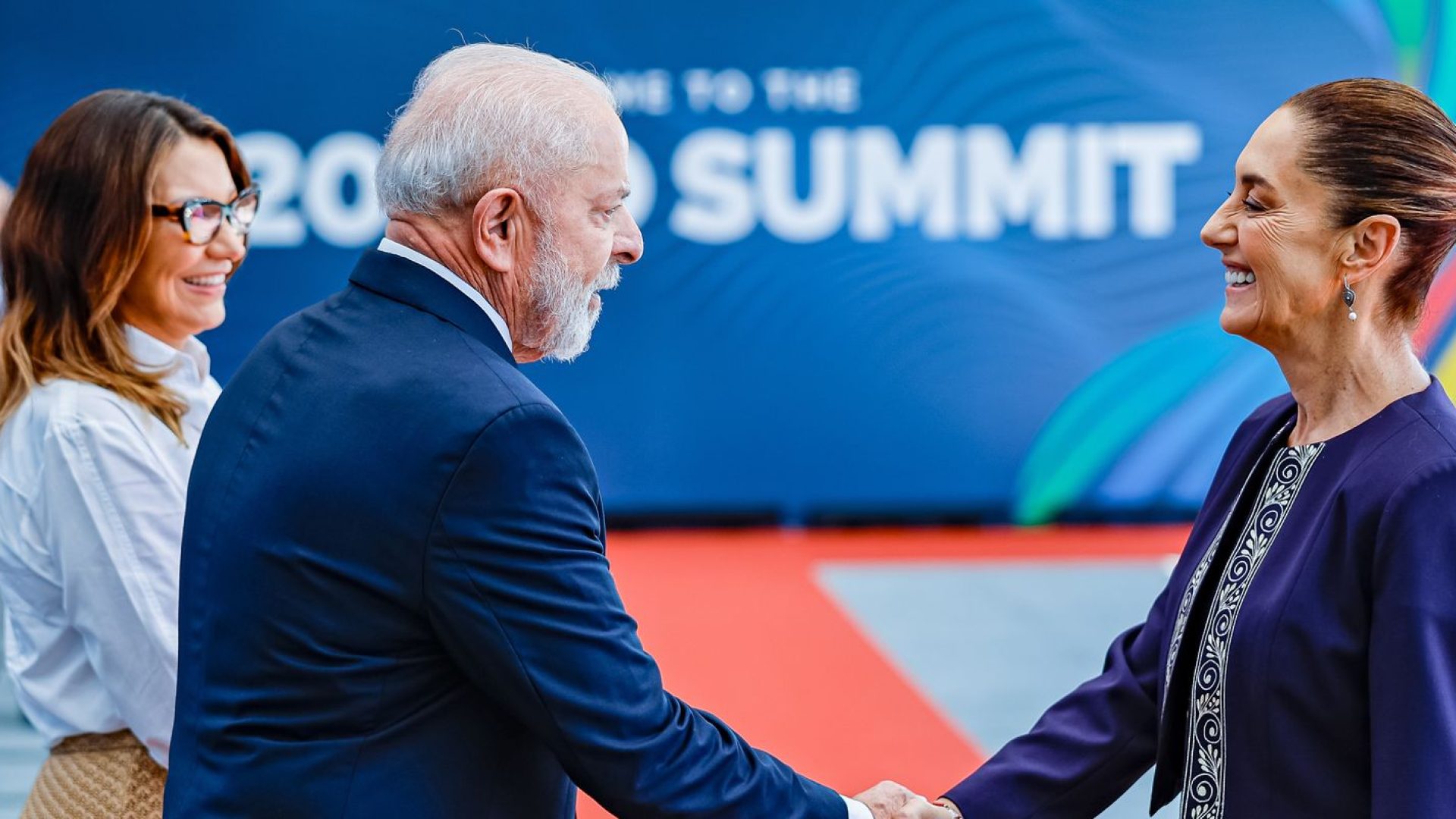 Presidenta do México pede a Lula apoio para produção de etanol