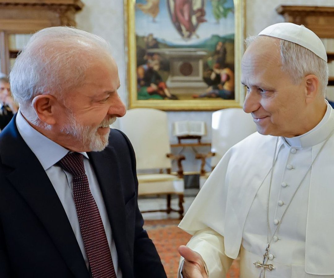 Lula se reúne com papa Leão XIV, pela primeira vez, no Vaticano