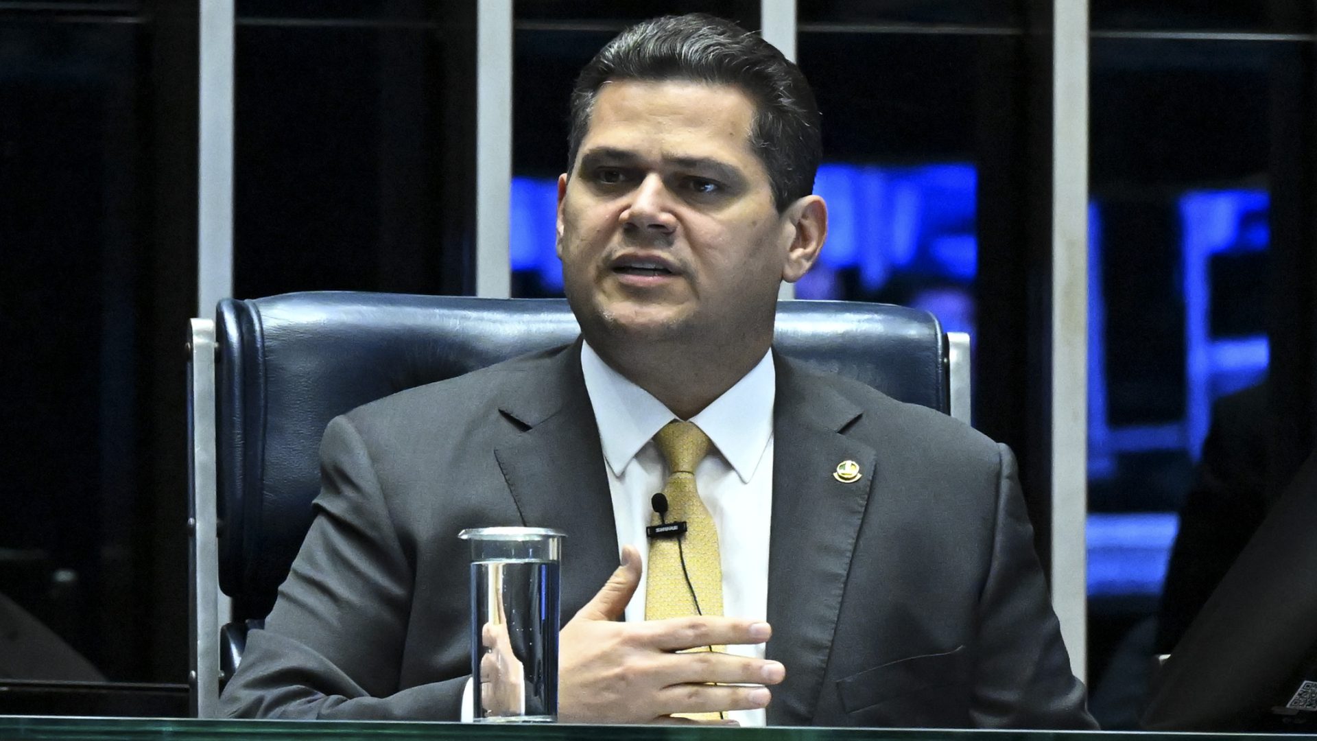 Presidente do Senado Federal, senador Davi Alcolumbre (União-AP) conduz sessão.