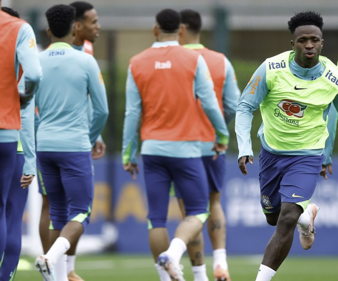 Vinicius Júnior diz que seleção evolui sob comando de Carlo Ancelotti