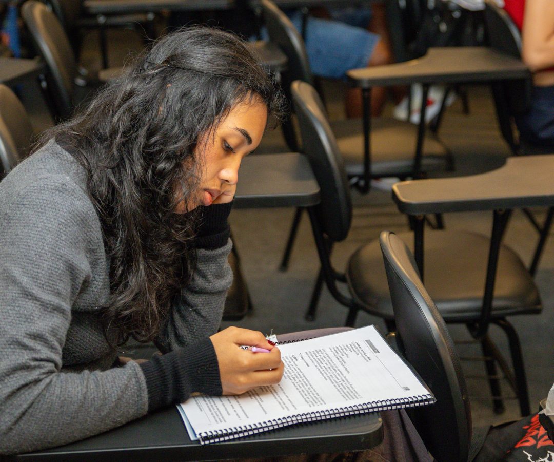 Instituto Quadrix é escolhido como banca do concurso com 1.197 vagas em assistência social do GDF