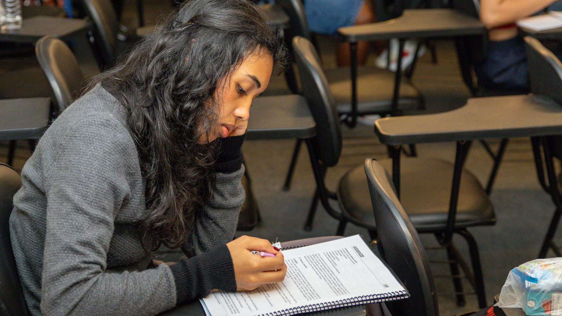 Instituto Quadrix é escolhido como banca do concurso com 1.197 vagas em assistência social do GDF