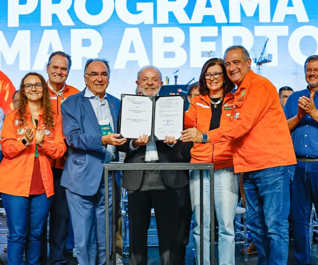 Petrobras assina contrato bilionário para fabricar navios no RS