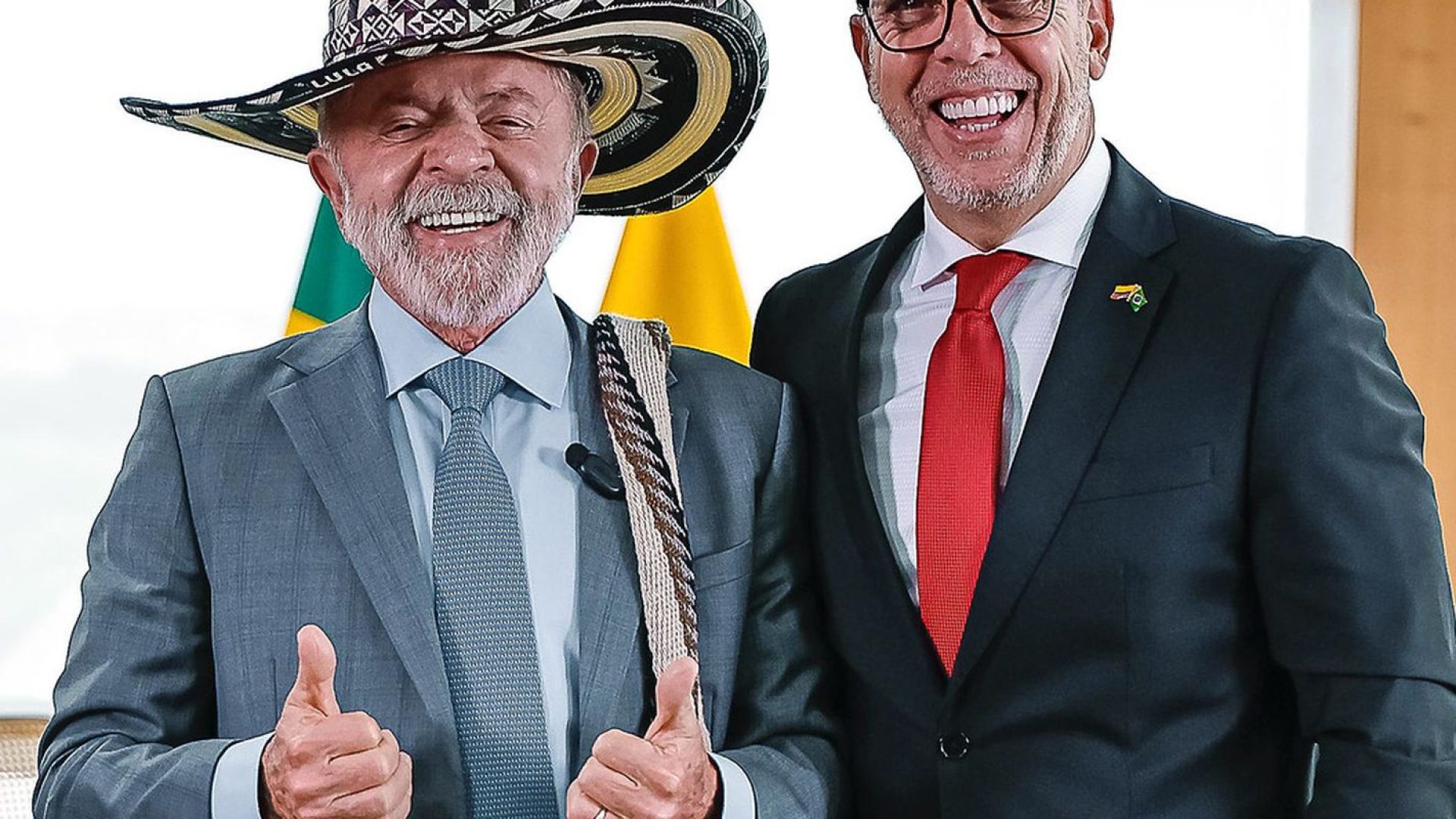 Lula recebe credenciais de nove novos embaixadores