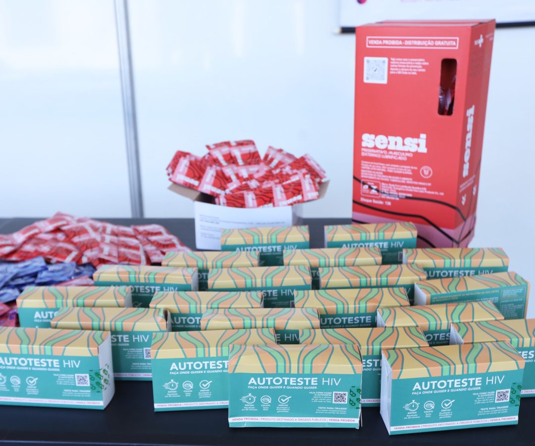 Carnaval no DF tem distribuição gratuita de preservativos e autotestes de HIV para foliões