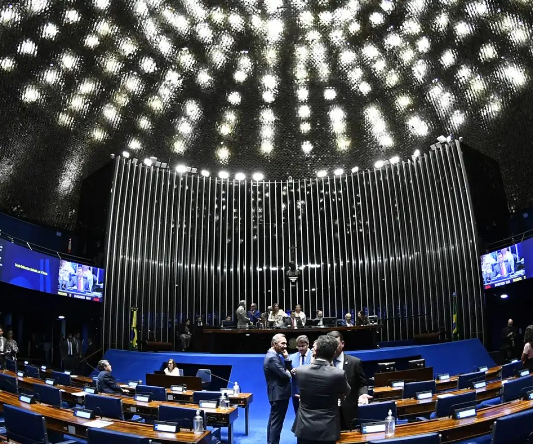 Senado aprova projeto de incentivo ao primeiro emprego para jovens