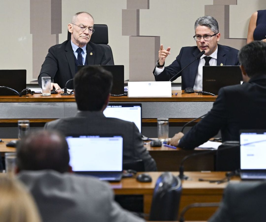 CPI do Crime aprova pedido para investigar beneficiários do Banco Master