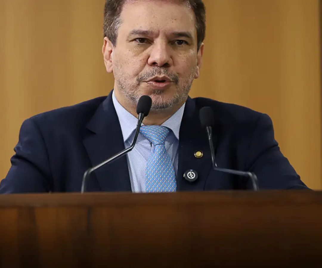 Ministro pede debate sobre recursos para combater crime organizado