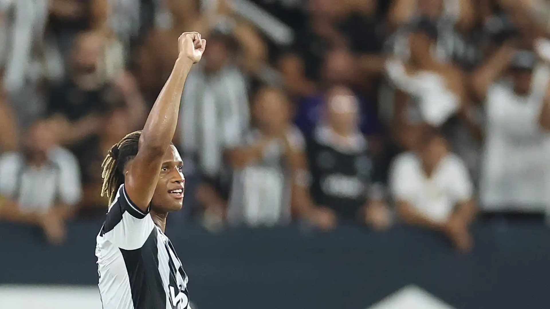 Botafogo supera Nacional e segue vivo na Pré-Libertadores