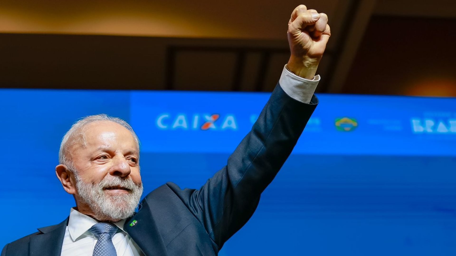 Lula critica Zema por não usar R$ 3,5 bi em obras de prevenção à chuva