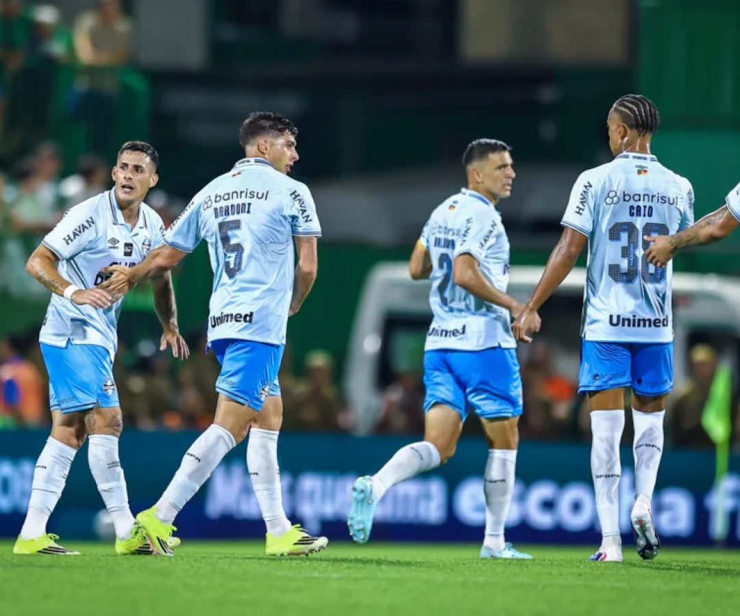Grêmio recebe Deportivo Riestra em busca da primeira vitória na Sul-Americana
