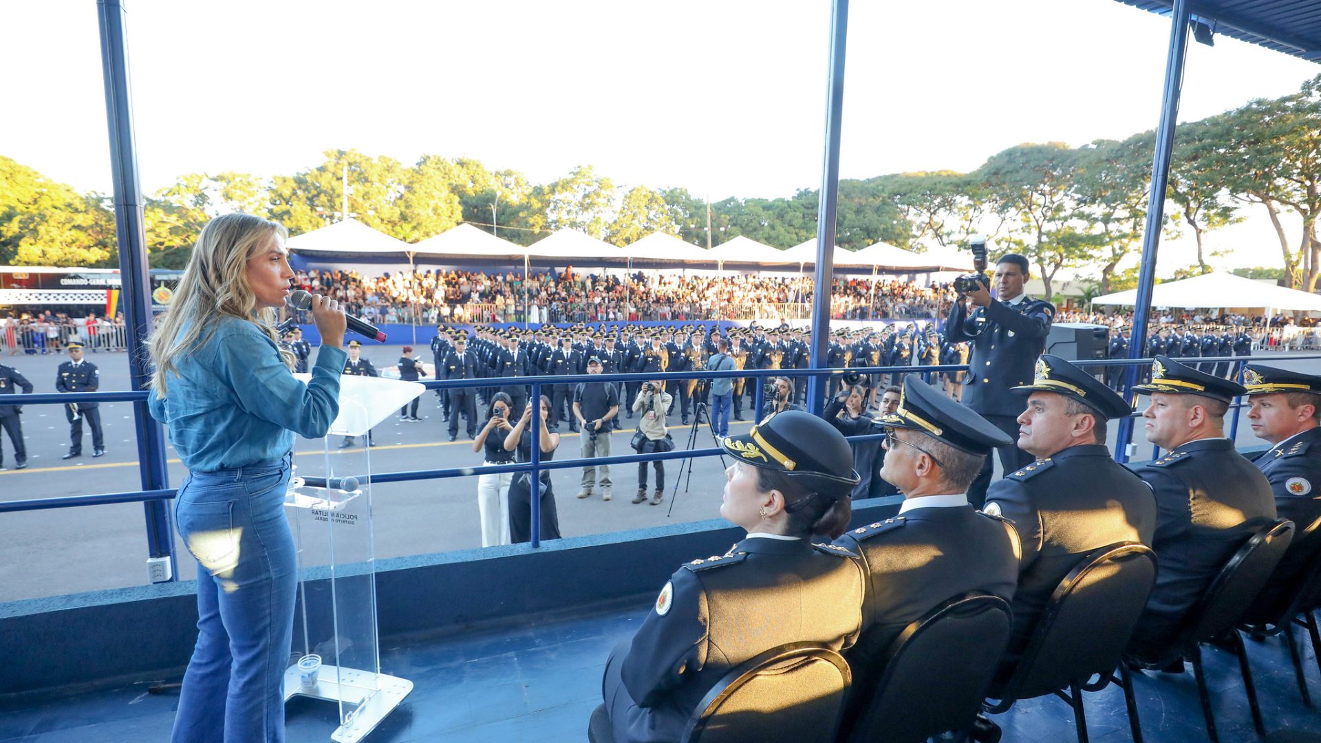 239 policiais militares se formam em curso de aperfeiçoamento da PMDF