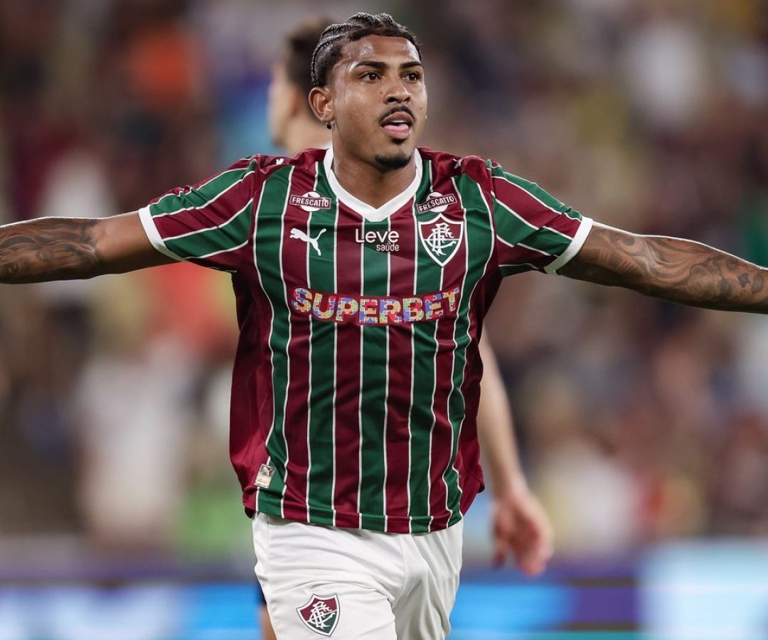 Flu bate Corinthians no Maracanã e assume vice-liderança do Brasileiro