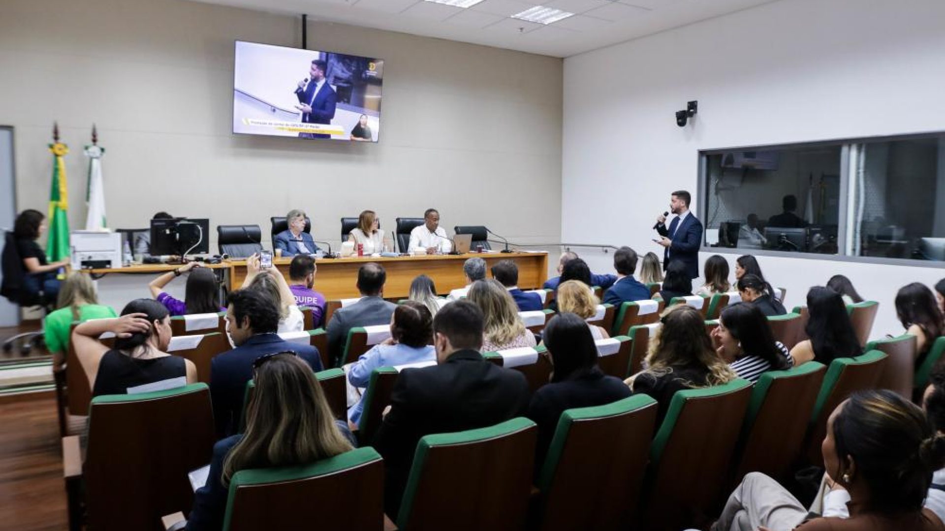 IgesDF destaca capacitações e telemedicina em prestação de contas na CLDF