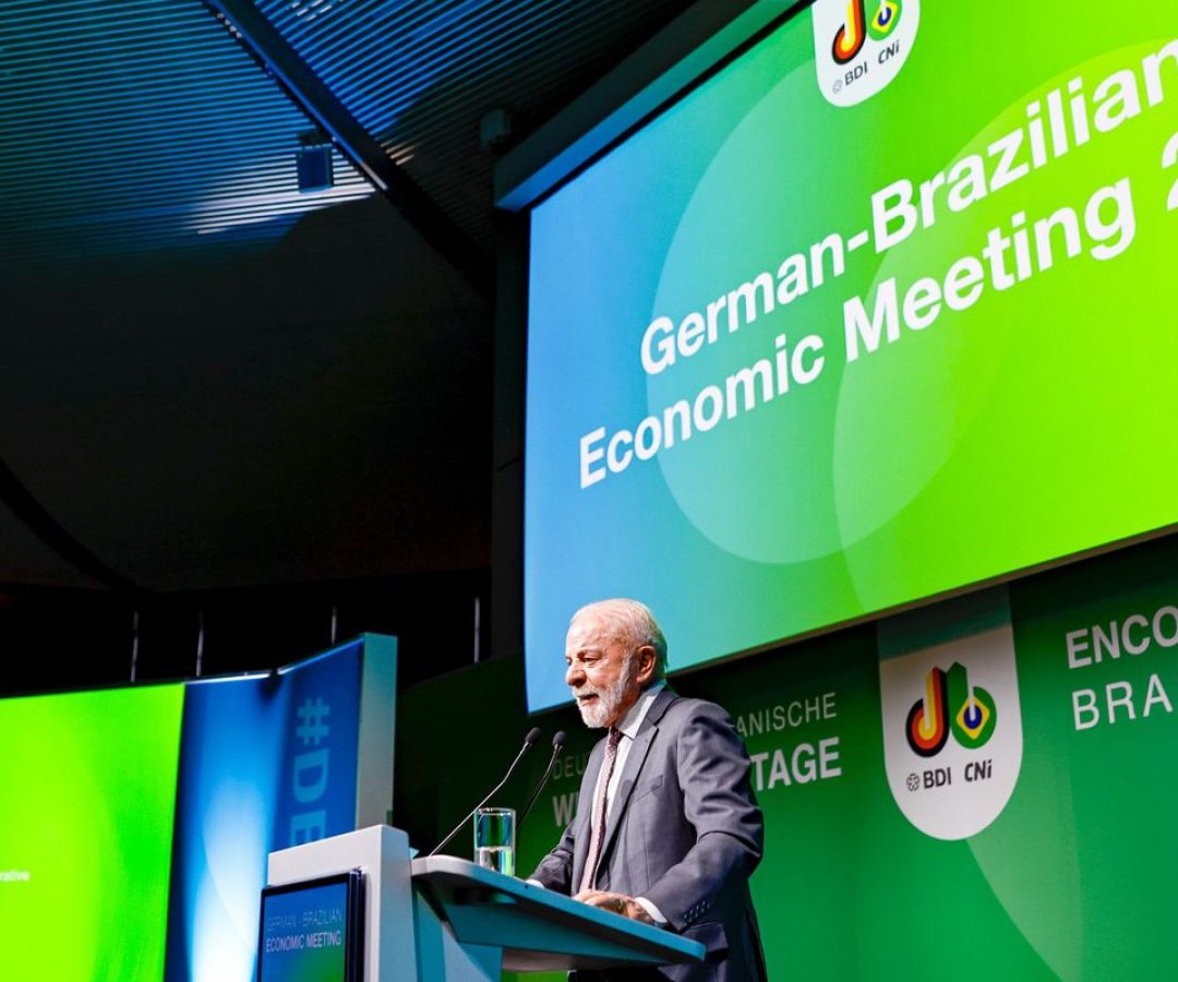 Lula fala em reciprocidade após expulsão de delegado dos EUA