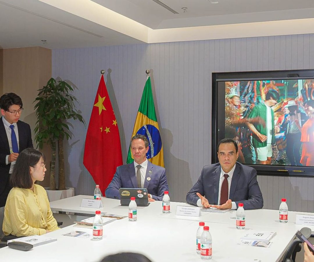 Guia em mandarim mostra oportunidades de investimentos no Brasil
