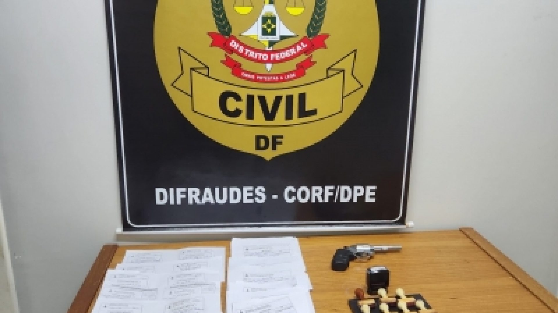 Operação Falso Atestado: PCDF desarticula grupo que falsificava receituários e atestados médicos