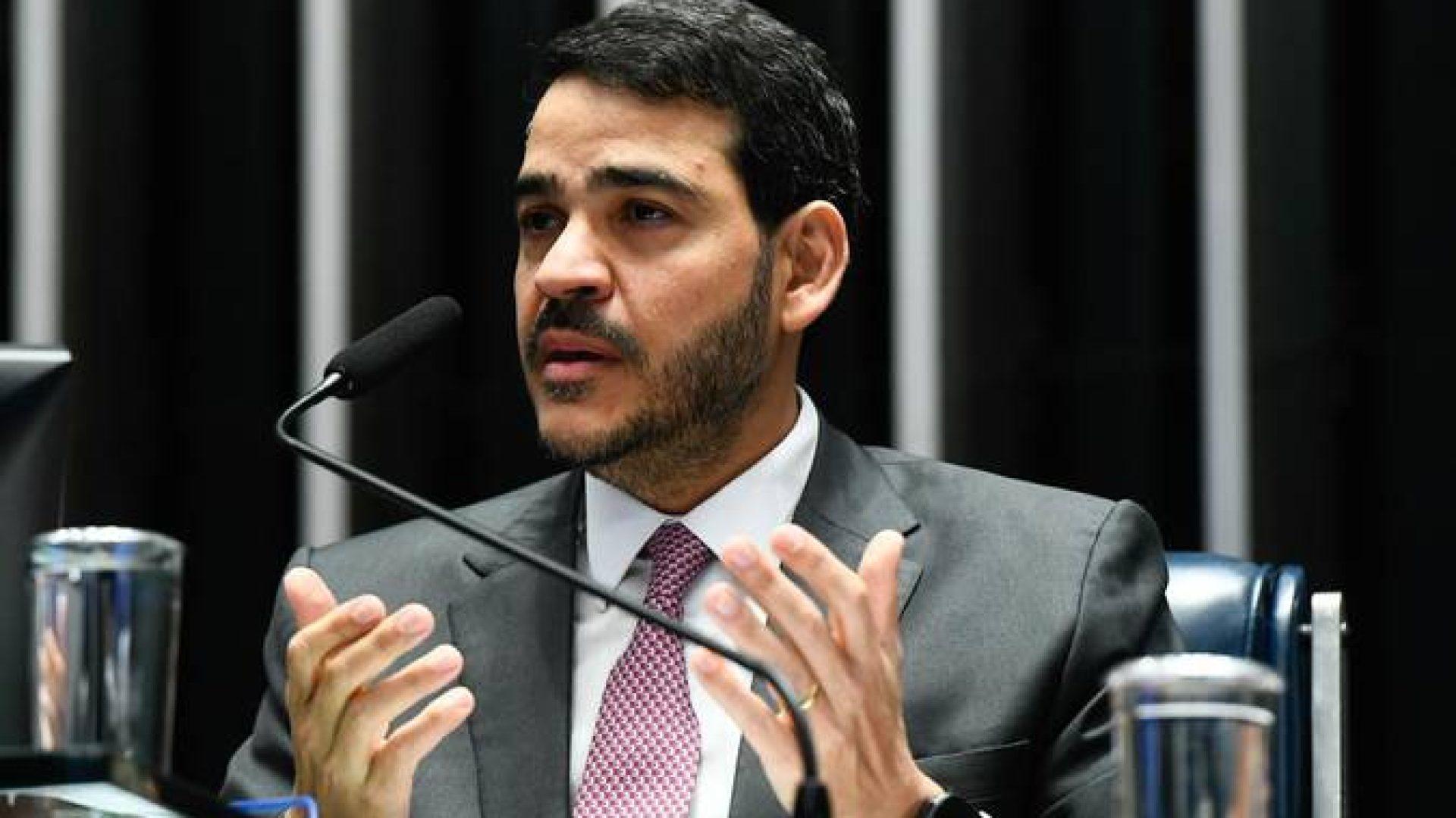 Chega ao Senado mensagem presidencial indicando Jorge Messias para o STF — Senado Notícias