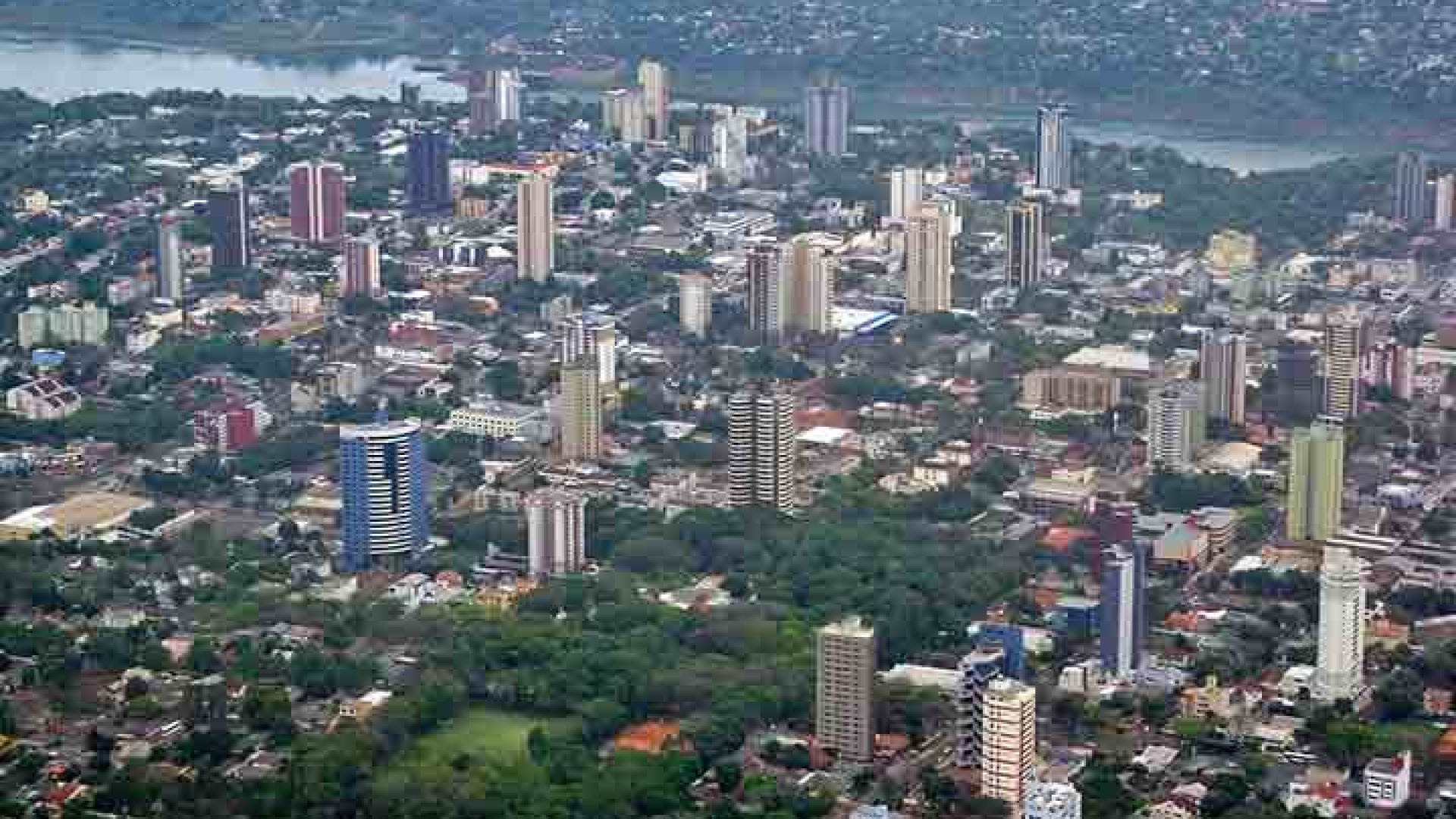 As cidades que se encontram ao longo dessa fronteira, como Foz do Iguaçu, no Paraná, e São Borja, no Rio Grande do Sul, têm um papel importante nesse intercâmbio, servindo como pontos de convergência cultural e política. -  (crédito:  enioprado/Wikimédia Commons)
