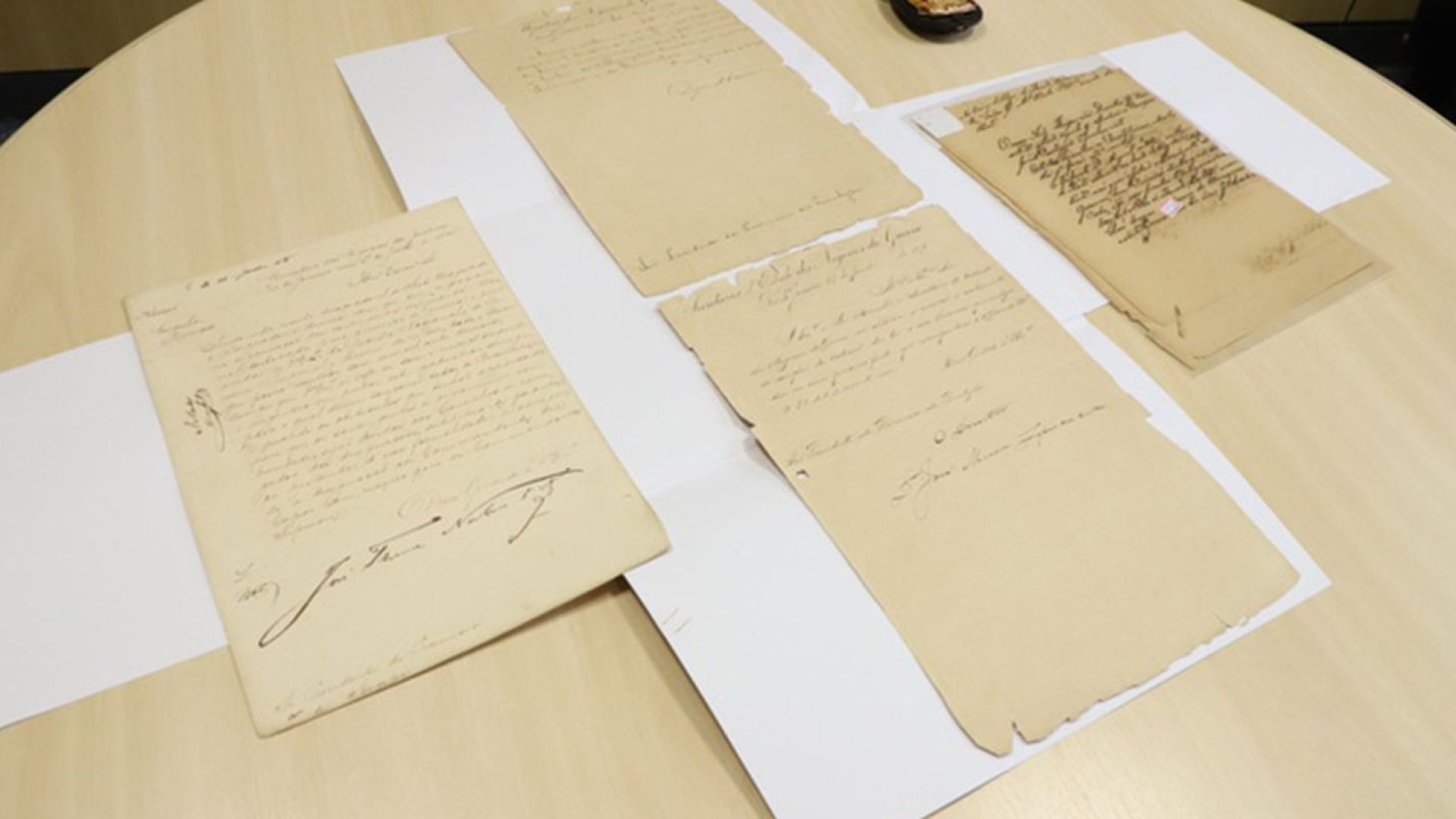 PF restitui documentos imperiais brasileiros ao Arquivo Nacional
