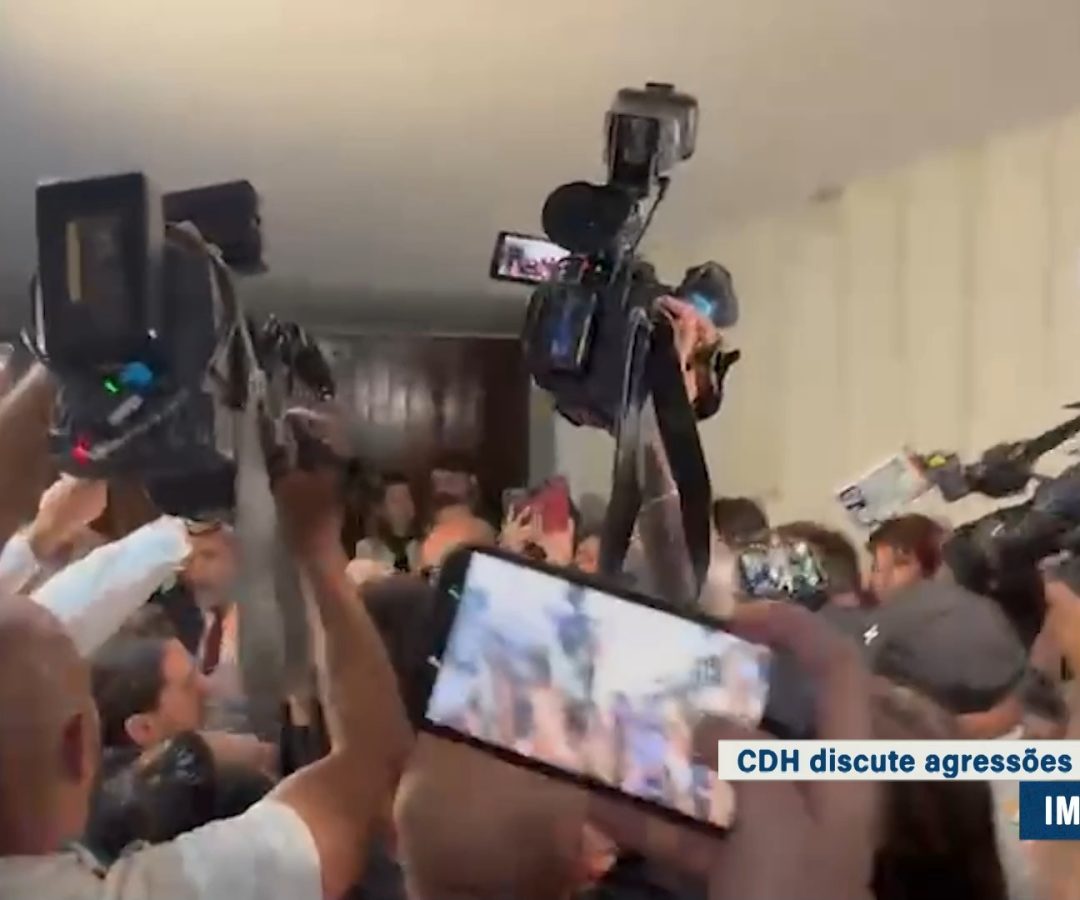 Violência contra jornalistas é criticada em debate na CDH — Senado Notícias