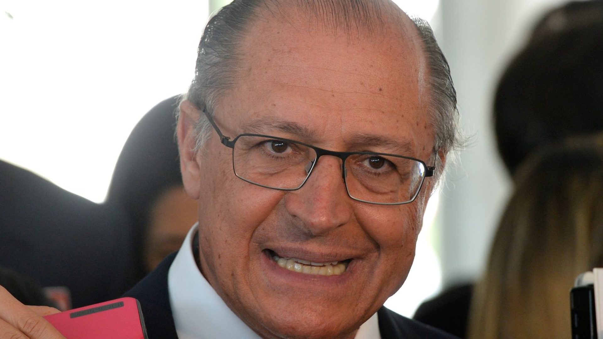 É factoide do clã Bolsonaro para desviar do caso Master, diz Alckmin