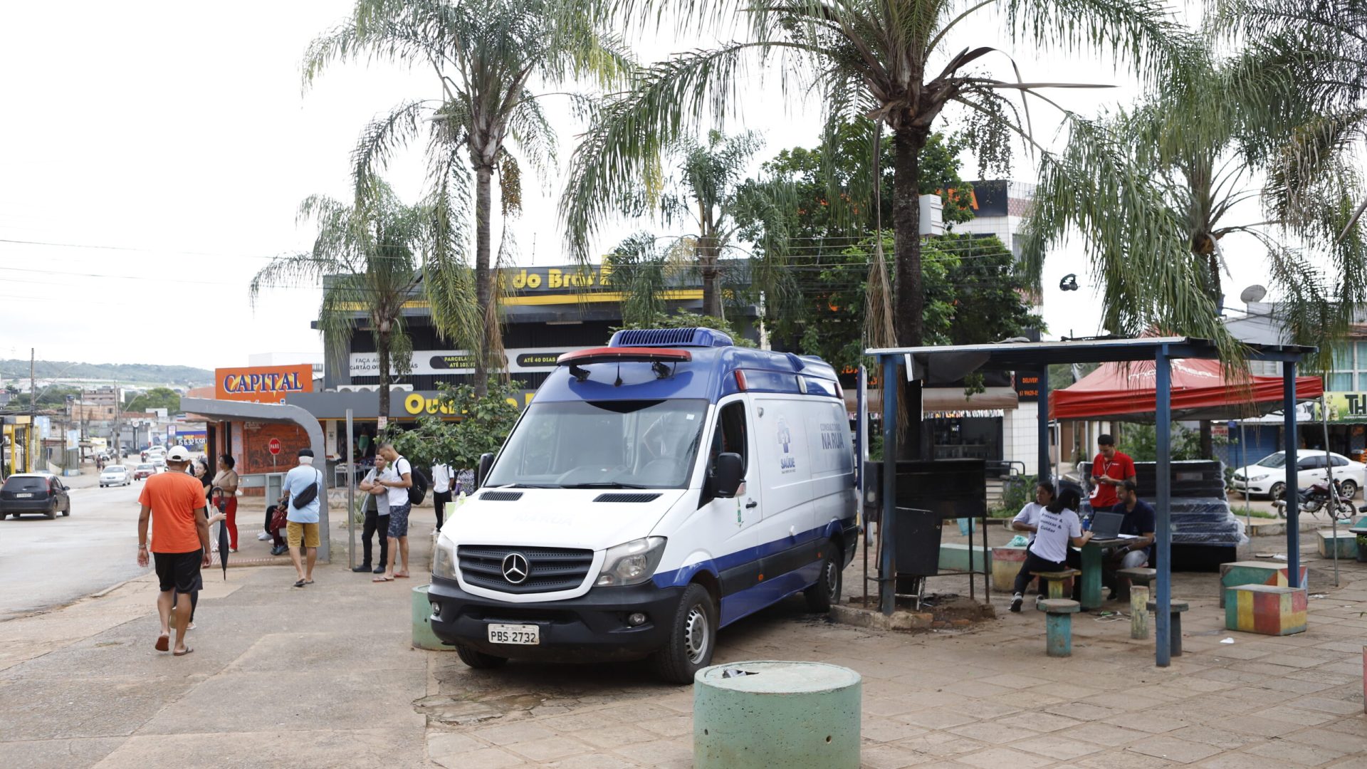Carro da Vacina aplica 154 doses e 128 testes em São Sebastião