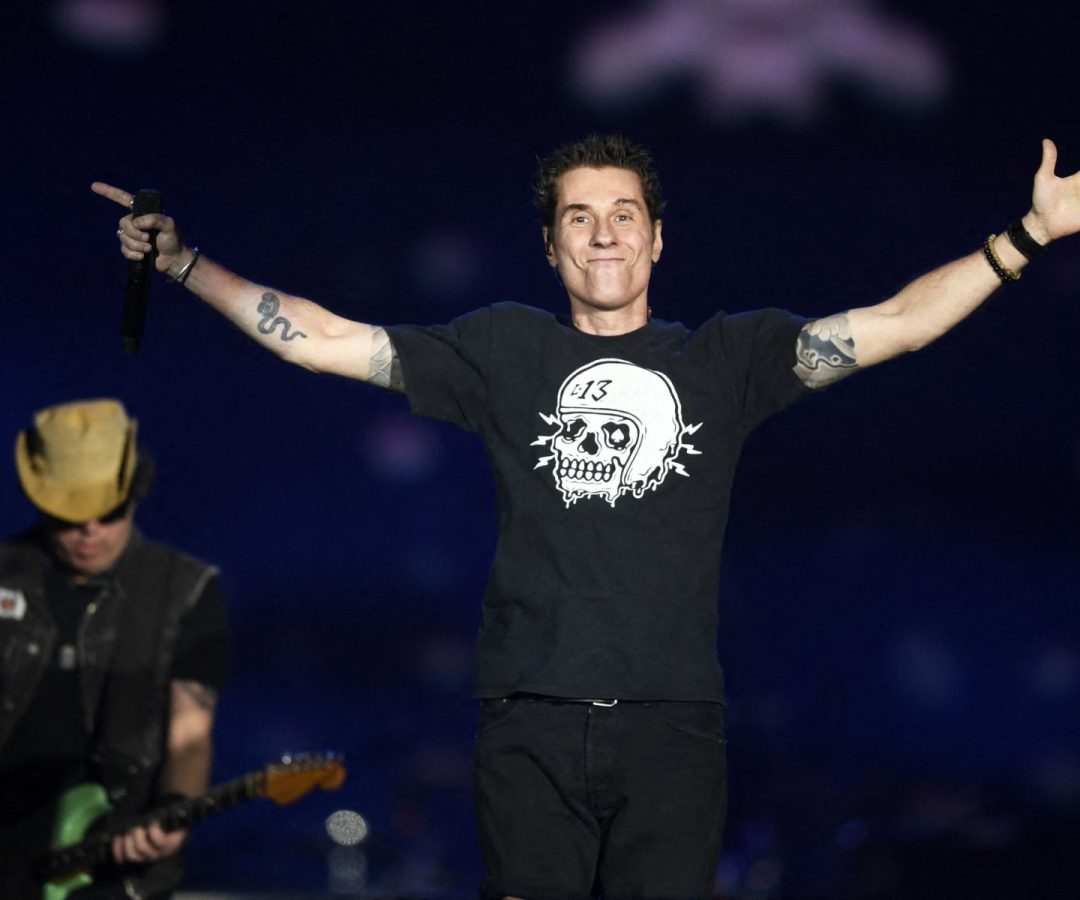 Com falhas no som, Capital Inicial canta com Dado Villa-Lobos no Rock in Rio