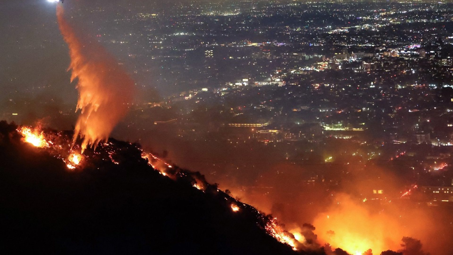 EUA prendem homem suspeito de iniciar incêndio histórico que devastou áreas de Los Angeles
