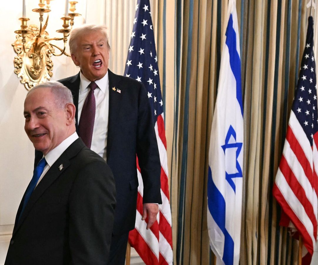 AFP__20250929__777284L__v1__HighRes__DonaldTrumpMeetsIsraeliPmBenjaminNetanyahu-e1759173561707.jpg