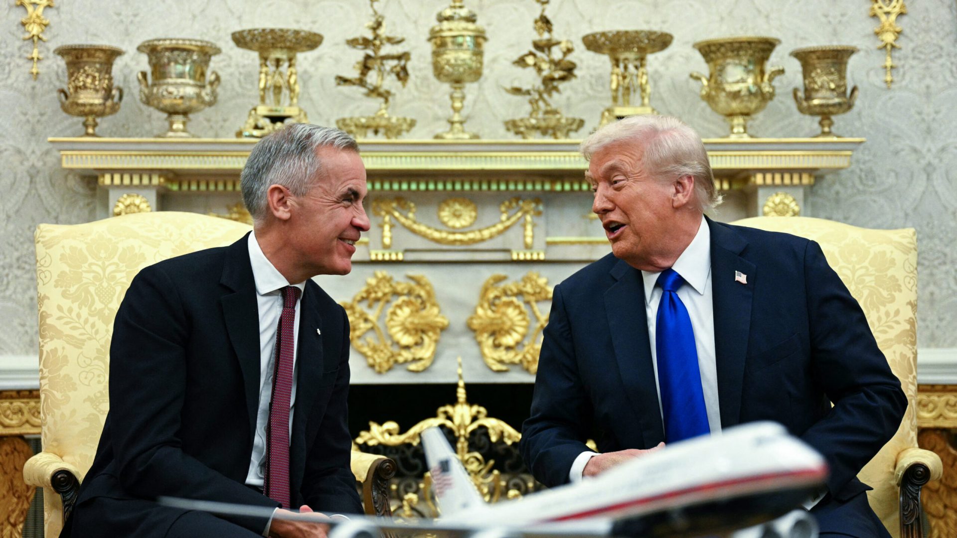 Trump e Carney têm reunião amigável mas sem acordos