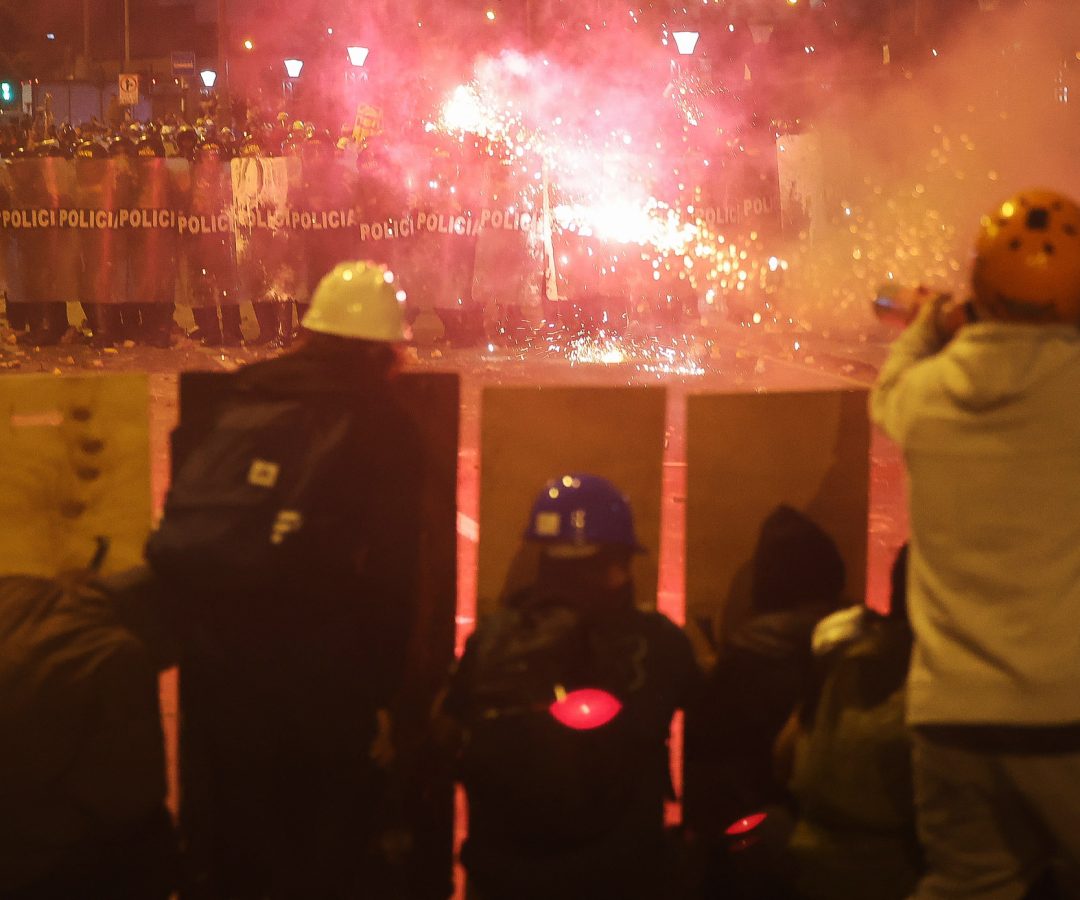 AFP__20251016__78XU83Z__v3__HighRes__PeruPoliticsProtest.jpg