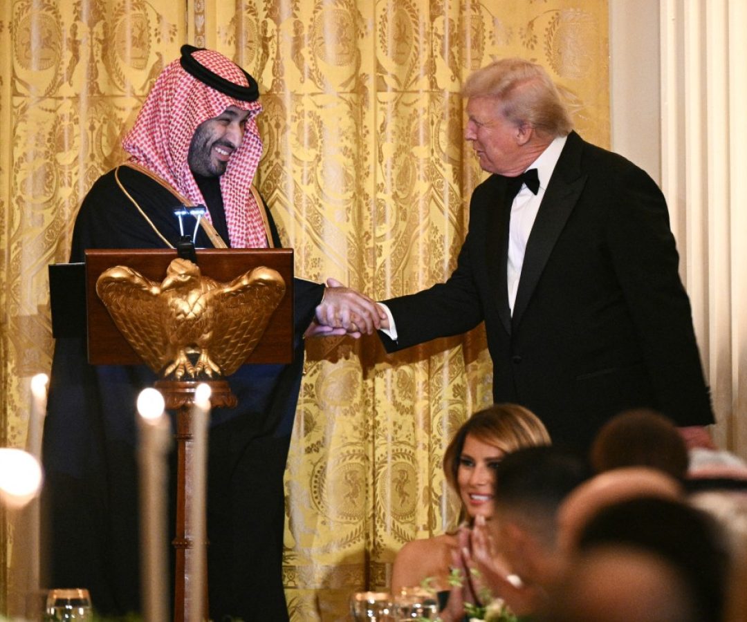 AFP__20251119__84FQ2QR__v1__MidRes__SaudiCrownPrinceMeetsTrump.jpg