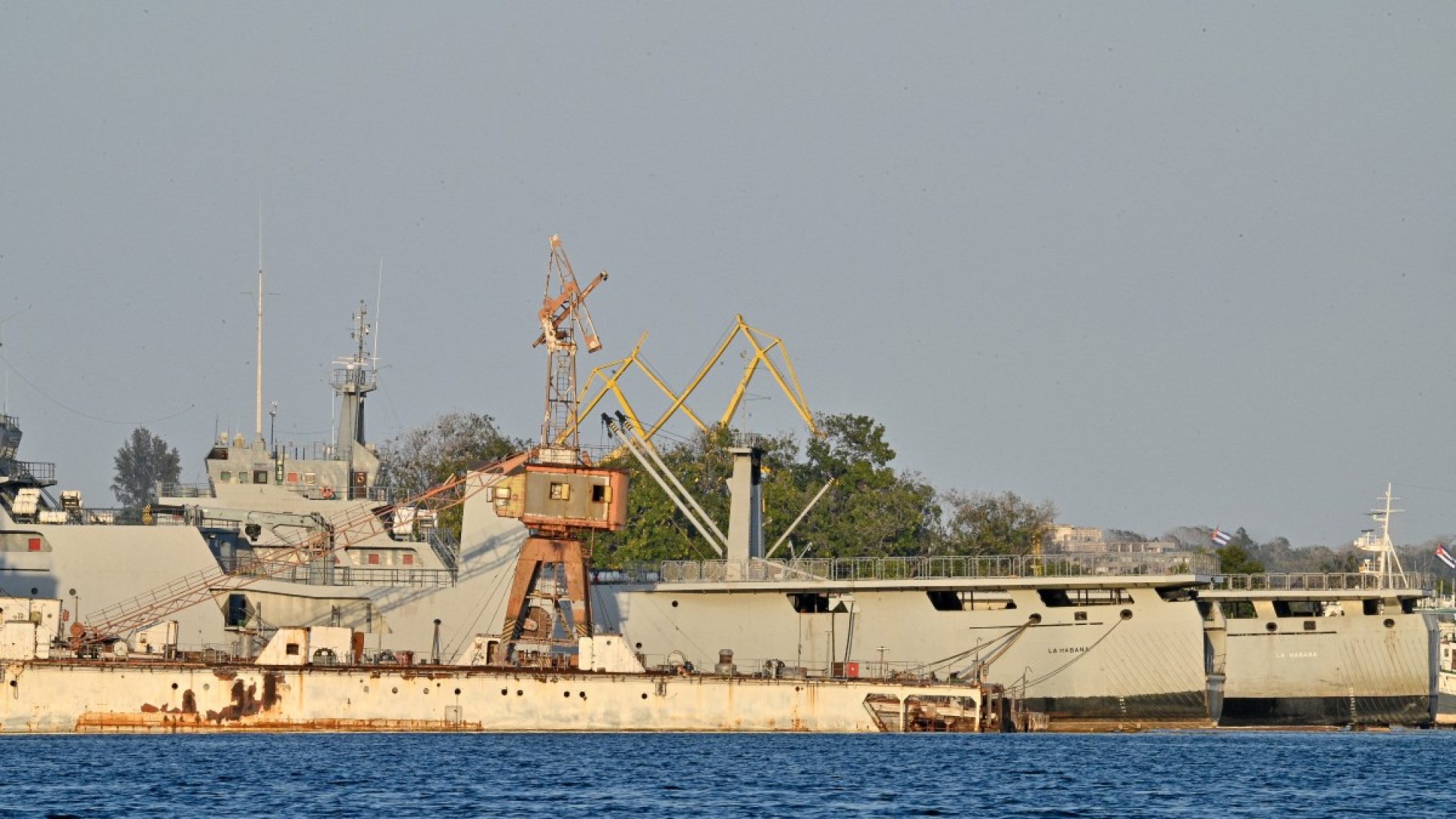 AFP__20260225__98YG6LD__v1__MidRes__CubaUsNavyCoastGuard.jpg