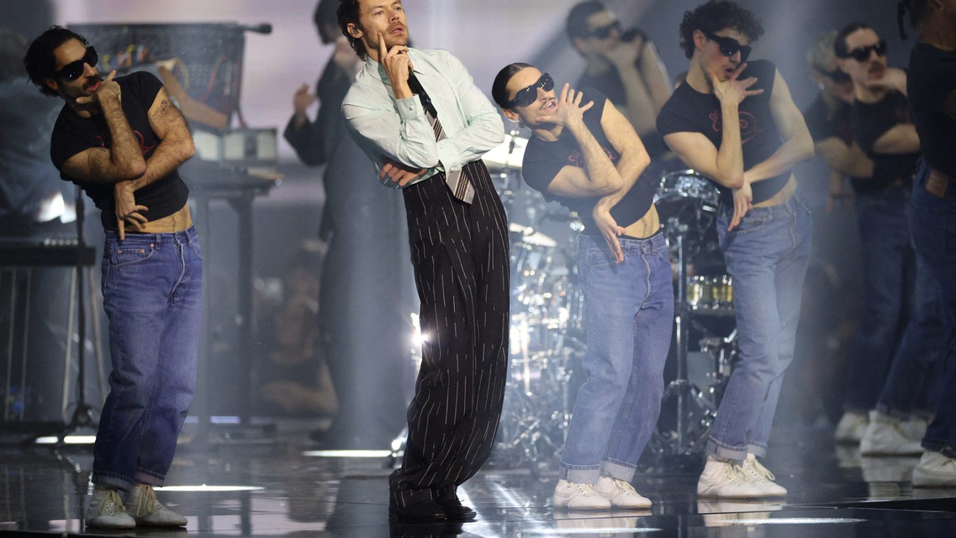 Em show, Harry Styles sela comunhão com o Brasil após vários ‘rolês’ por São Paulo