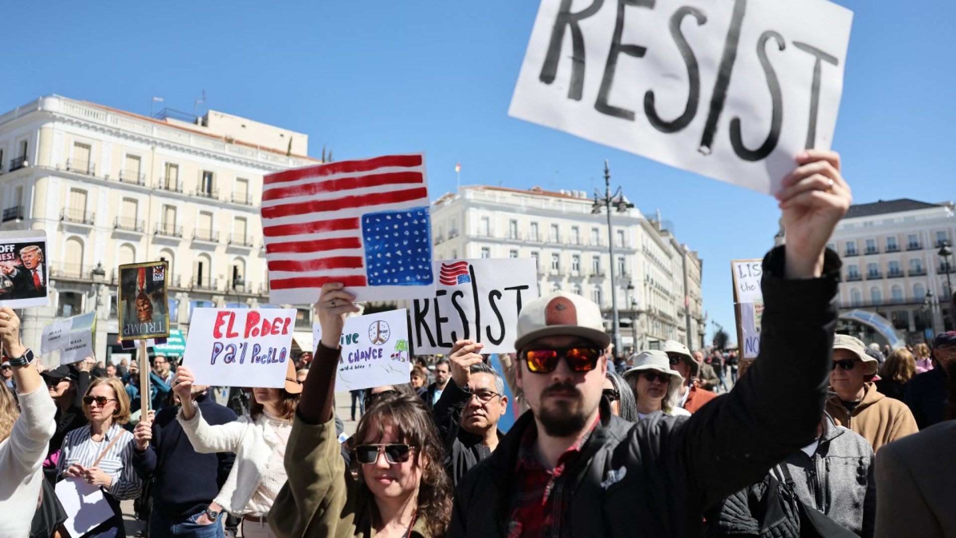 AFP__20260328__A6293GF__v1__MidRes__SpainUsNoKingsProtestPolitics.jpg