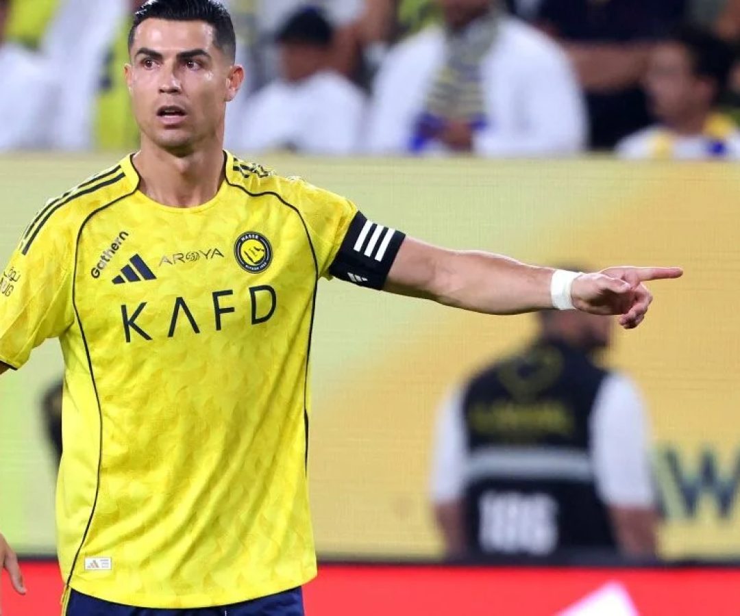 Cristiano Ronaldo se aproxima de ‘mil gols’ após marcar no Campeonato Árabe
