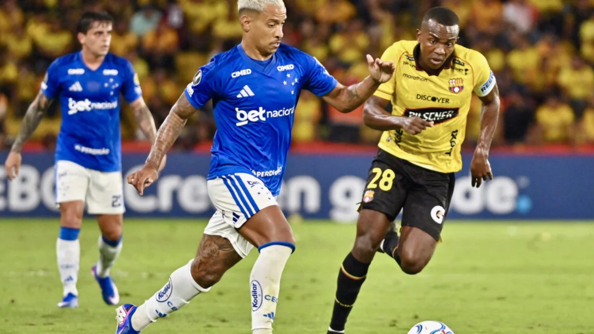 Cruzeiro joga contra a Universidad Católica na Libertadores em busca de afirmação
