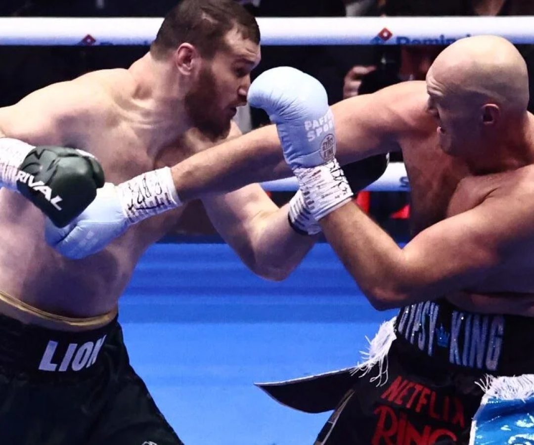 Tyson Fury derrota Makhmudov e desafia Anthony Joshua