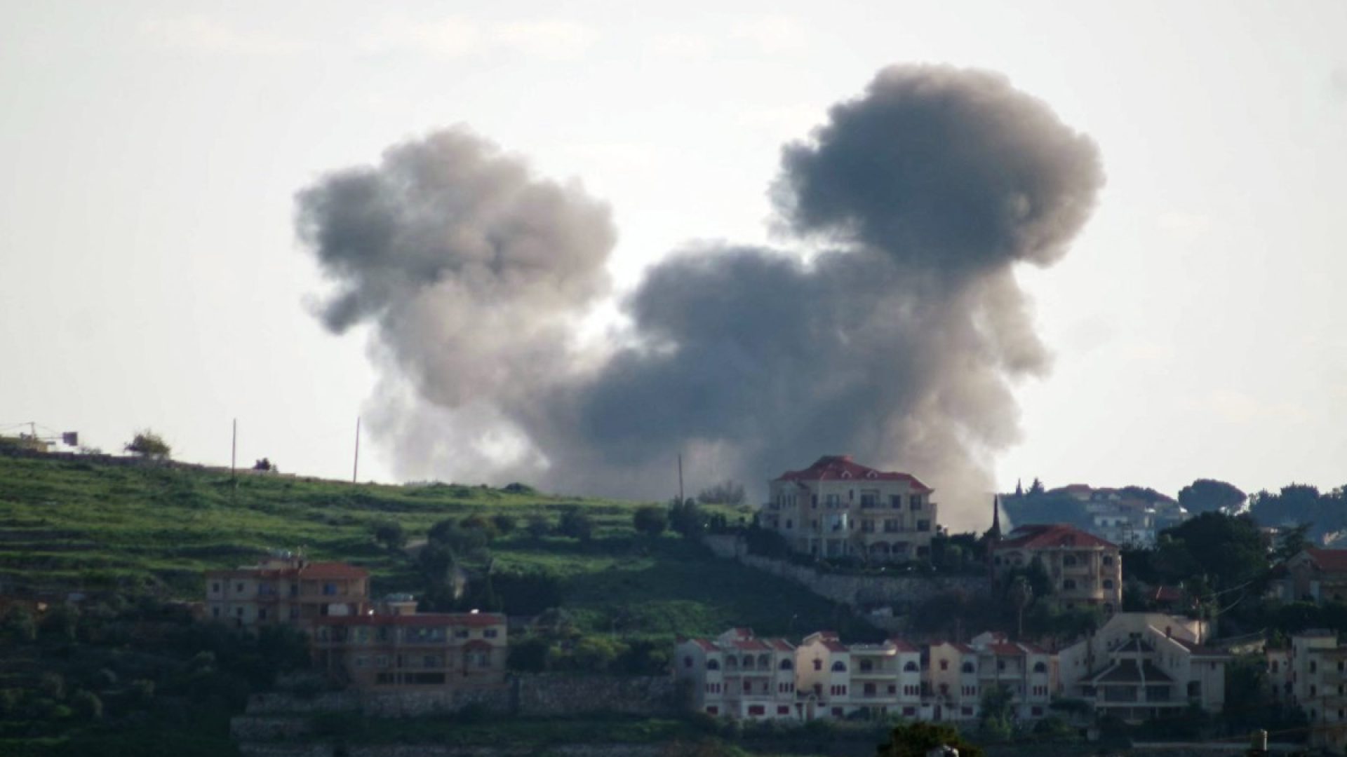 AFP__20260413__A7N23YT__v1__MidRes__LebanonIsraelIranUsWar.jpg