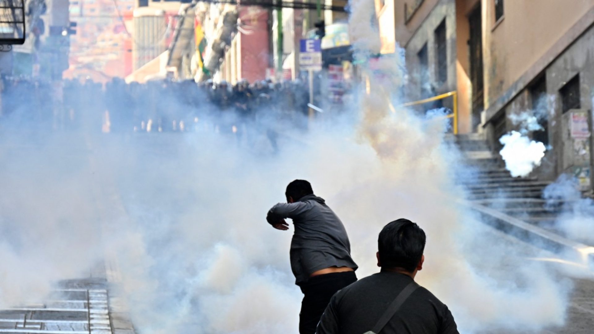 AFP__20260518__B39H9T3__v1__MidRes__BoliviaPoliticsProtest.jpg