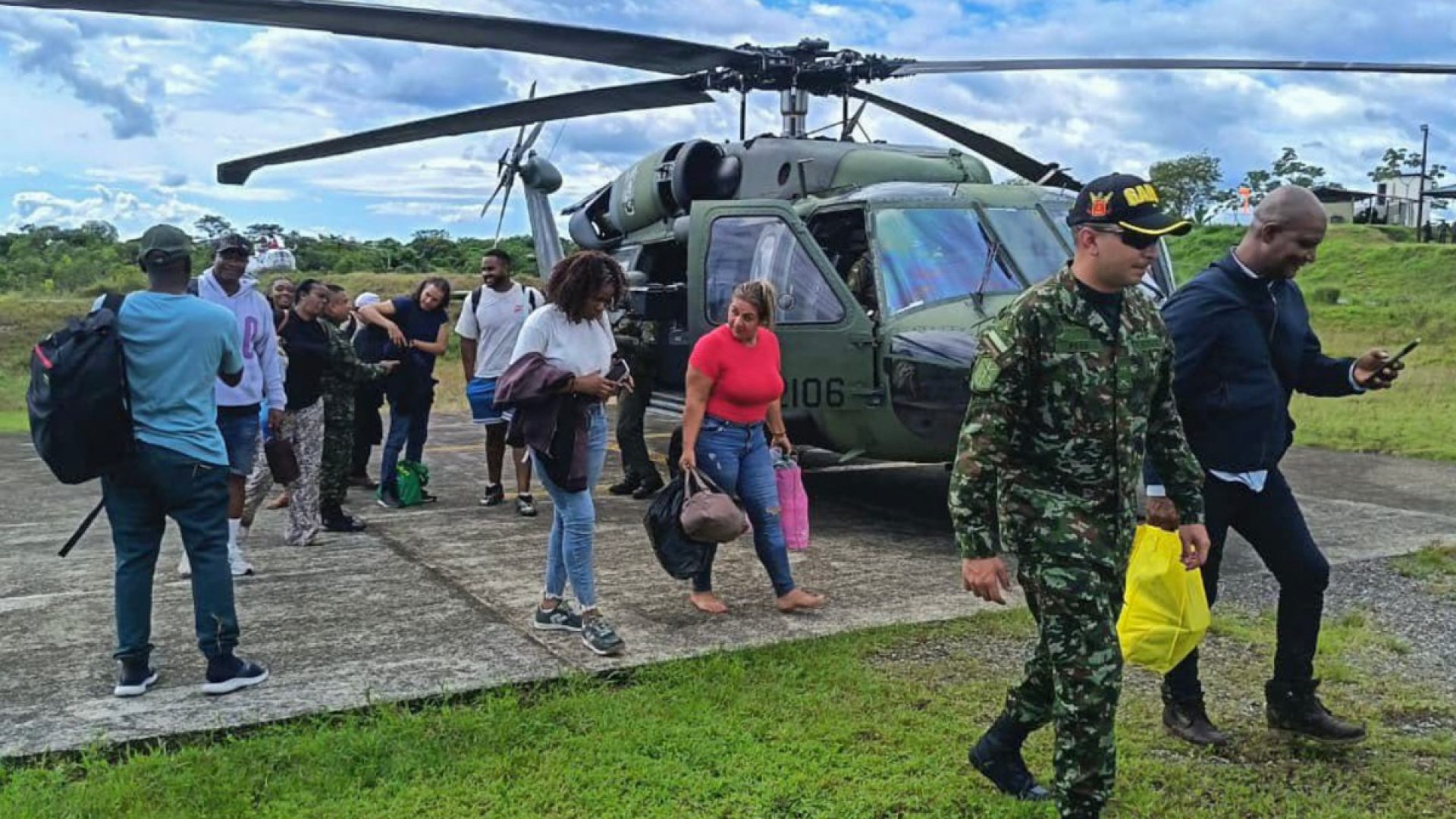 AFP__20260714__C27T29E__v1__MidRes__ColombiaConflictElnHostagesRelease.jpg