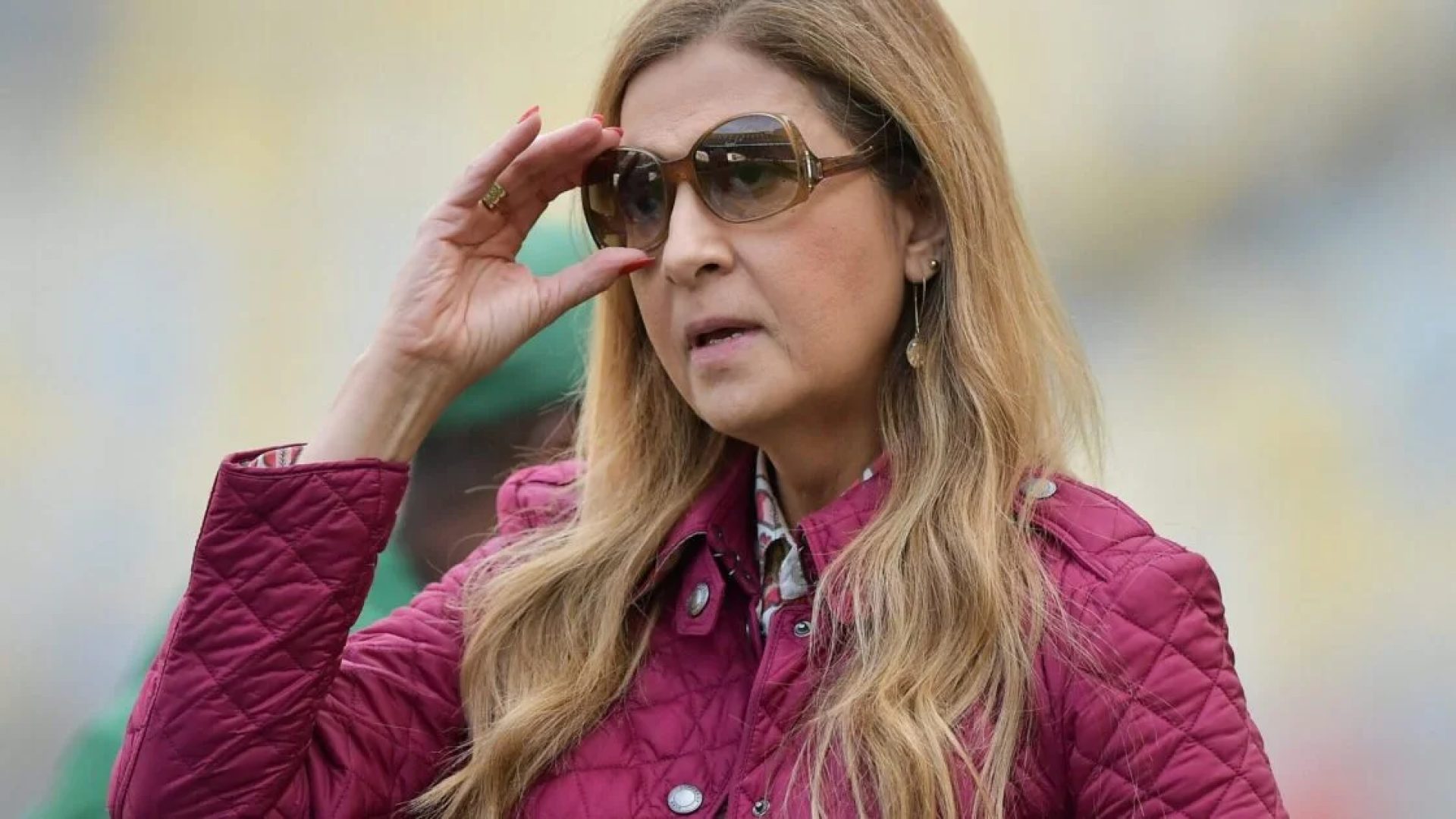 Leila Pereira aponta injustiça, compara julgamentos e pede equilíbrio ao STJD