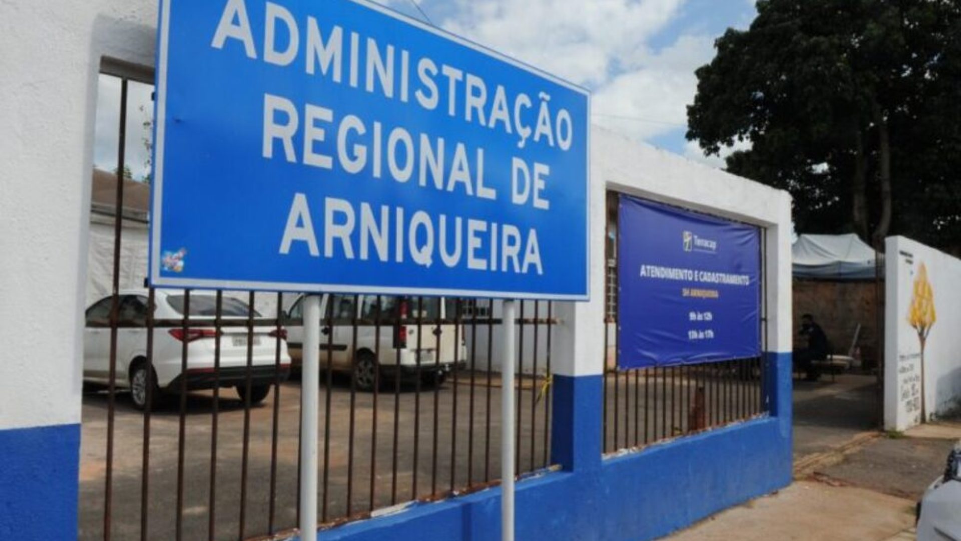 Casas são interditadas após deslizamento de terra em Arniqueira