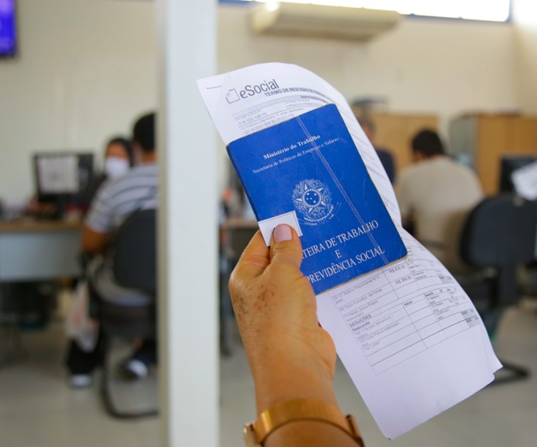 Agências do Trabalhador no DF oferecem 609 vagas com salários até R$ 3,3 mil