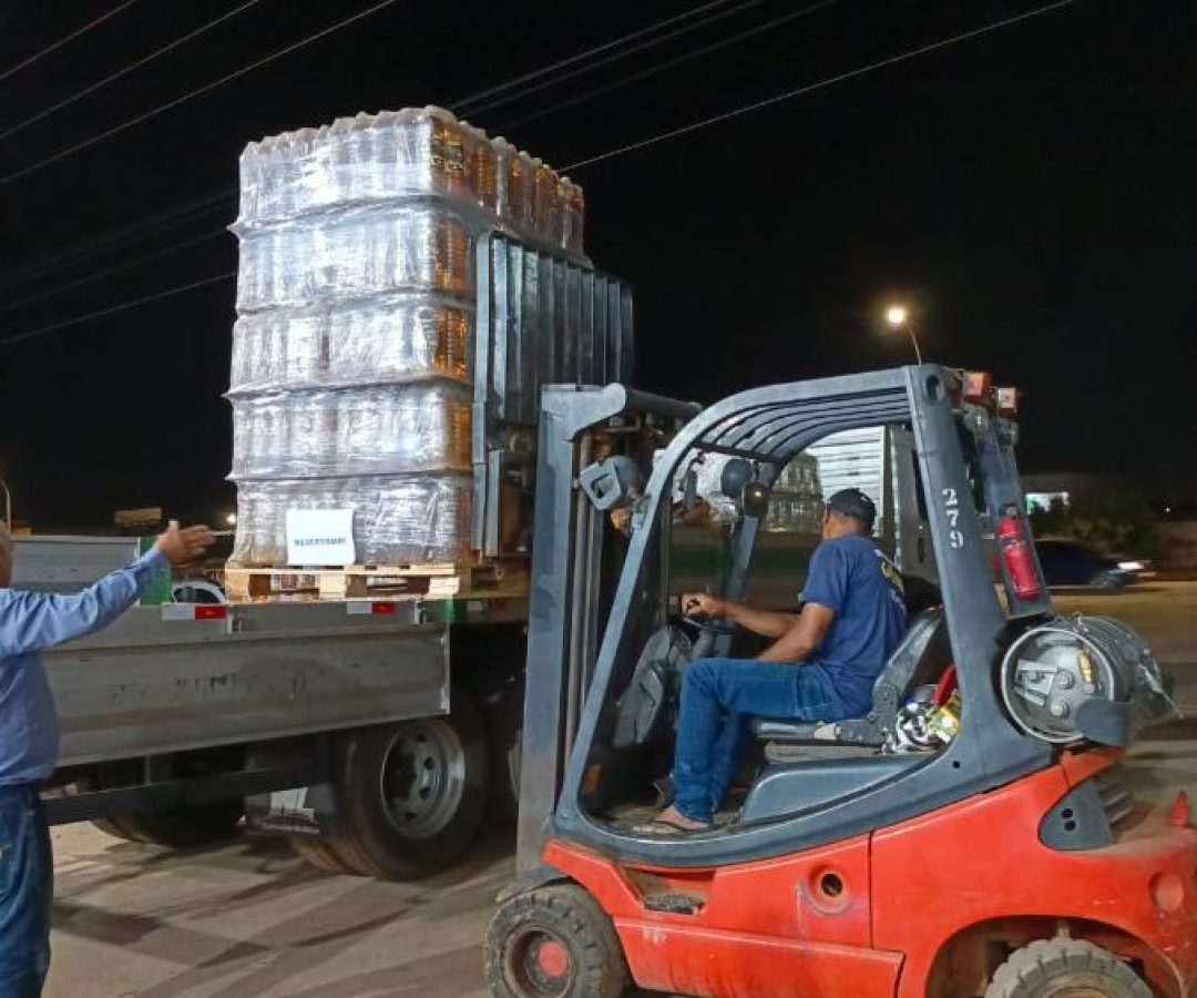 Vigilância Sanitária apreende cerca de 8 mil litros de bebidas irregulares durante operação