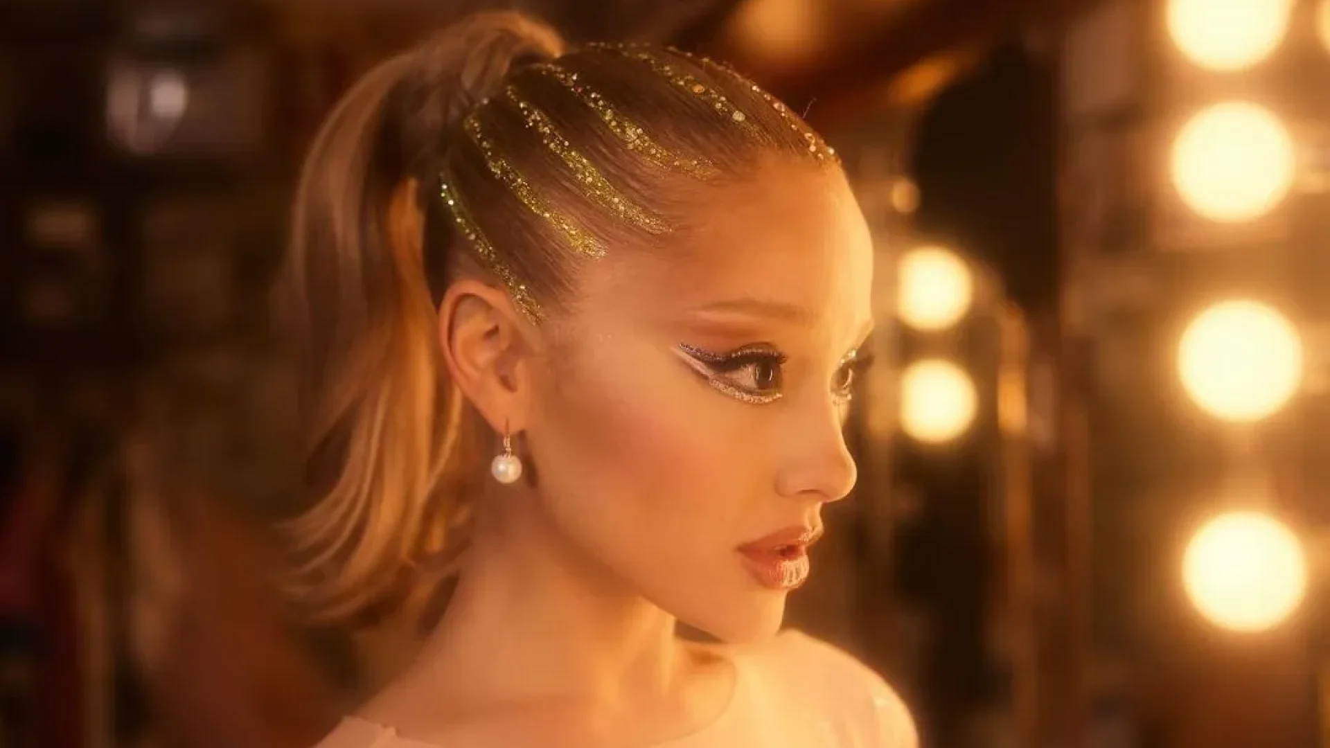 Ariana Grande entra na Justiça contra hackers que vazaram músicas