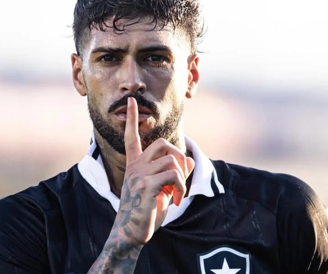 Palmeiras tem interesse na contratação de zagueiro Alexander Barboza, do Botafogo