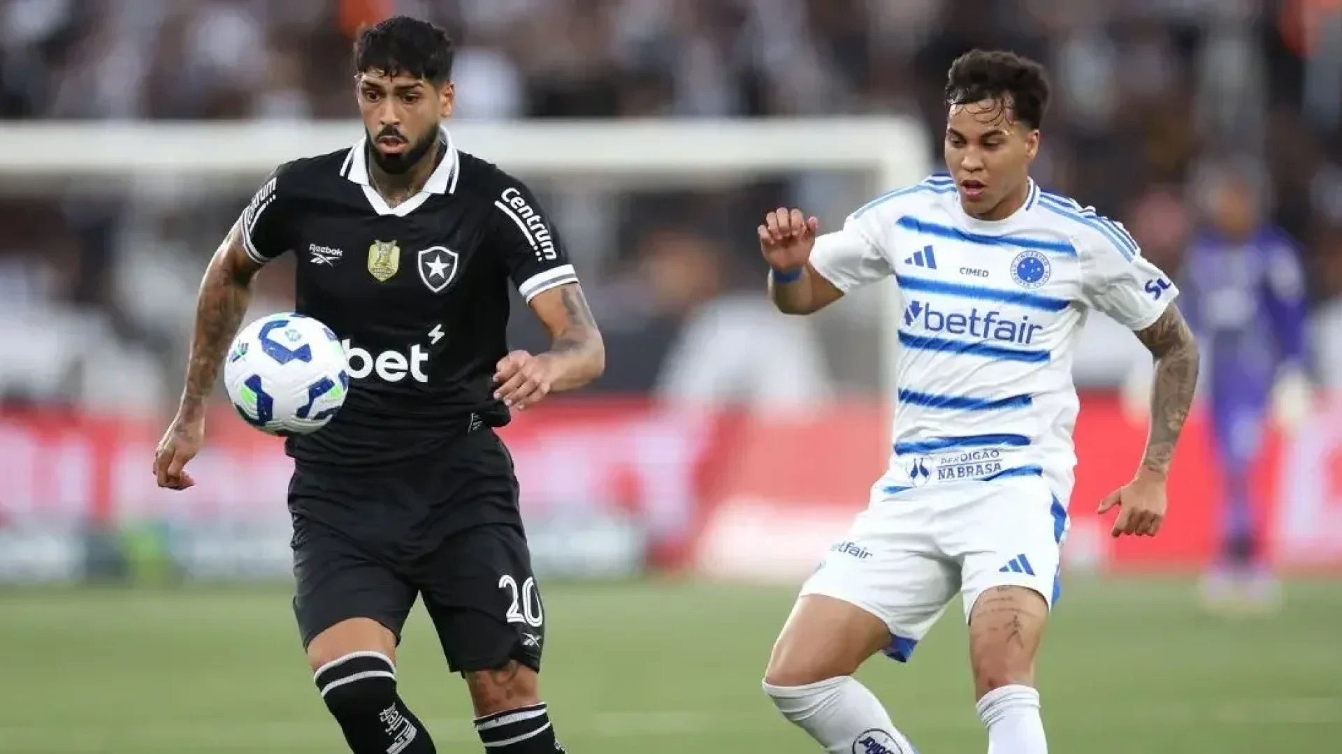Botafogo mira vaga direta na Libertadores contra o Cruzeiro no Mineirão