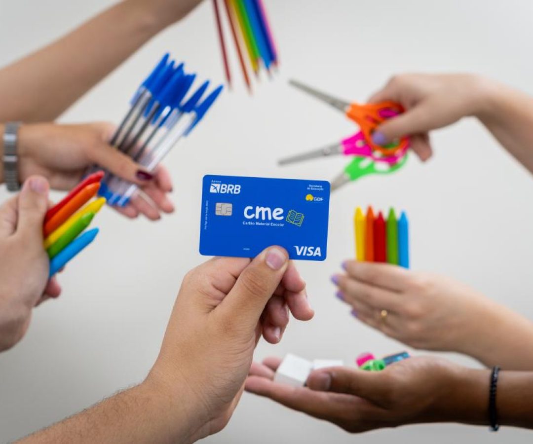 Terceiro lote do Cartão Uniforme Escolar beneficia 6.919 alunos do DF